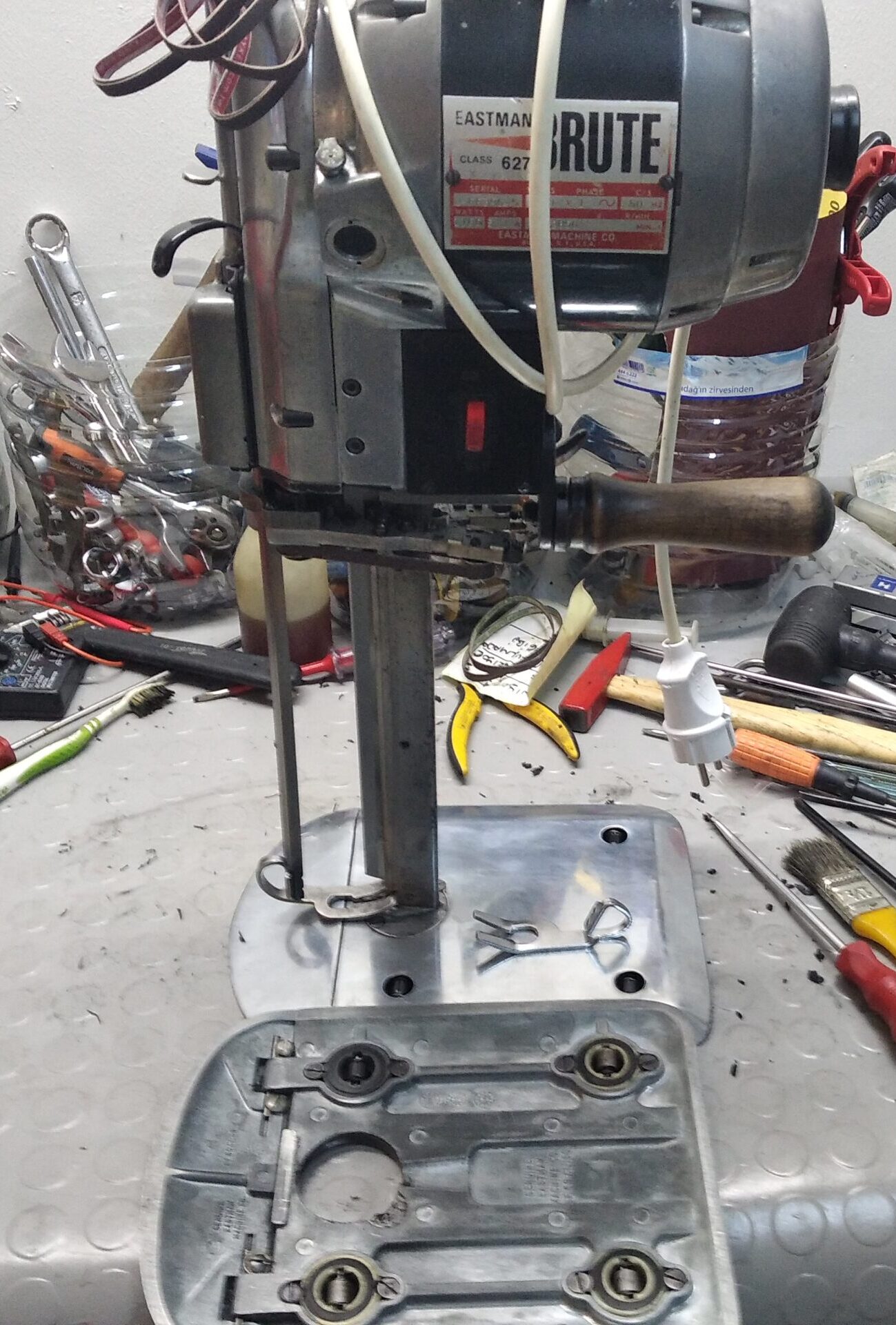 Eastman Brute 627 Kumaş Kesim Motoru Taban Ve Ayak Değişimi