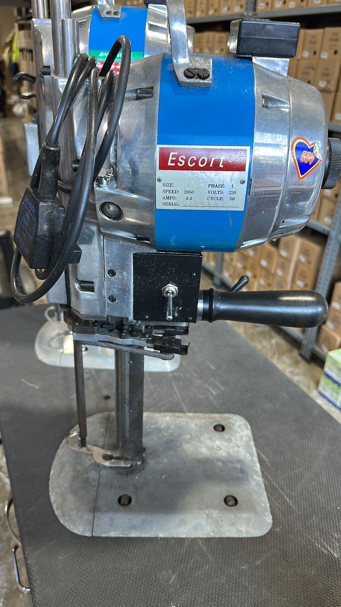 Satılık İkinci El 8 inc Escort Kumaş Kesim Motoru